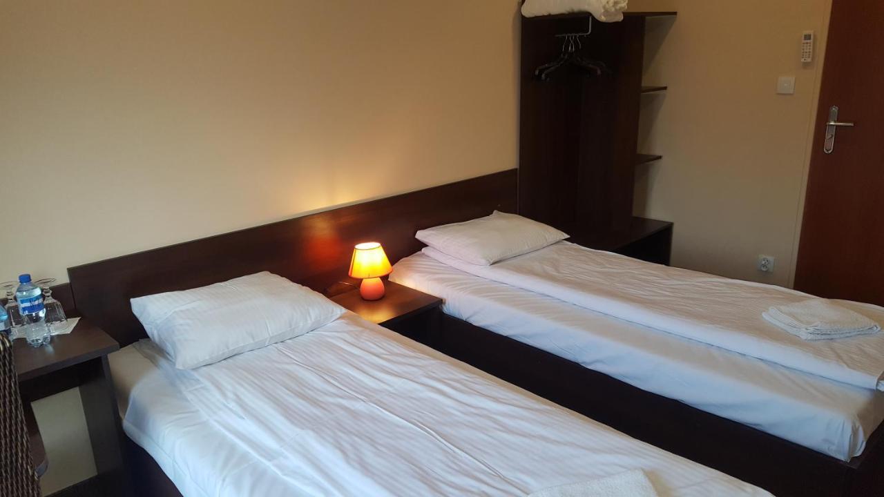 Hotelik Sj Lodz  Exterior photo